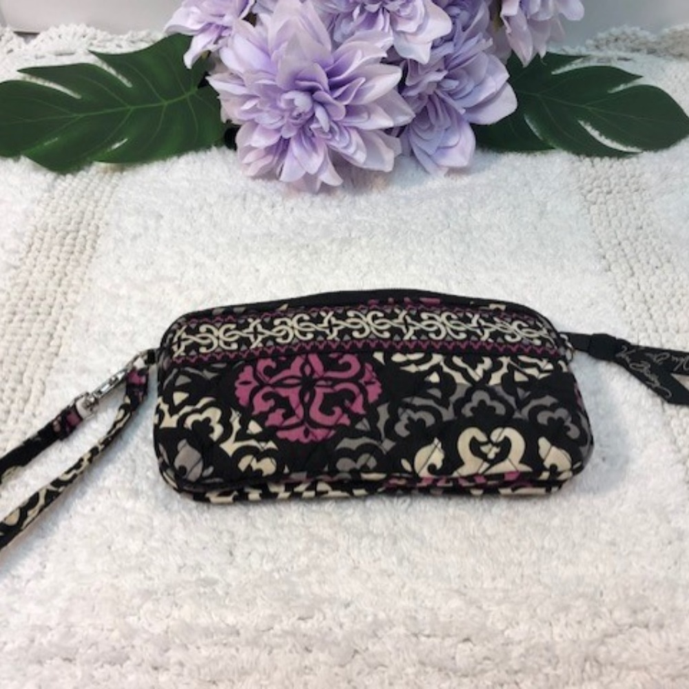 VERA BRADLEY Canterberry Wristlet
